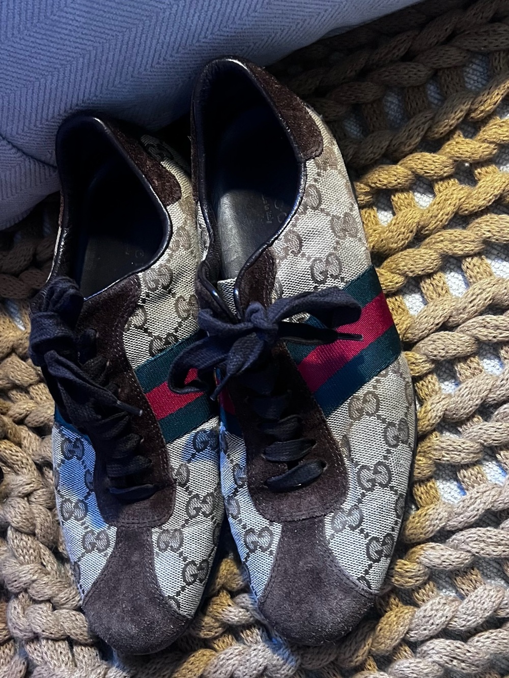 Gucci Men’s Beige GG Canvas Sneaker with Green and Red Stripe